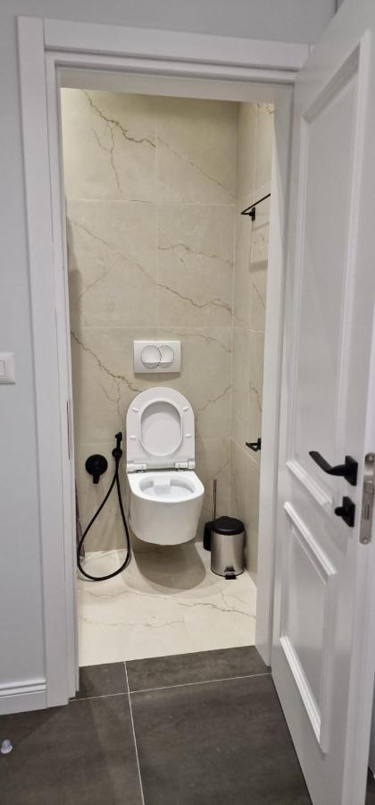 Heart Of Tirana Apartment Екстер'єр фото