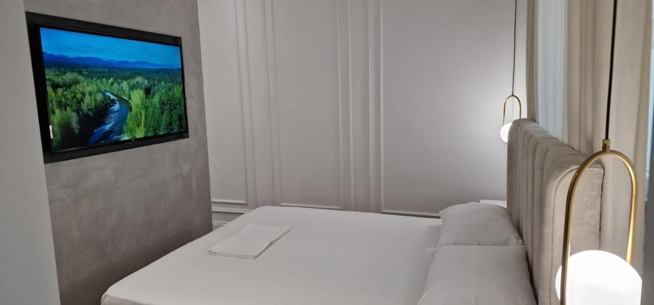 Heart Of Tirana Apartment Екстер'єр фото