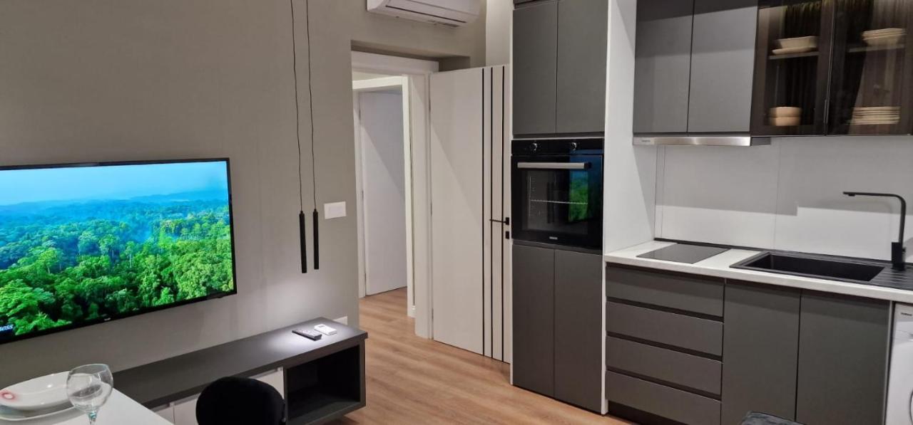 Heart Of Tirana Apartment Екстер'єр фото