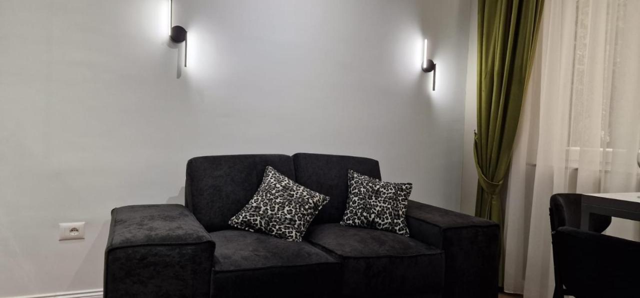 Heart Of Tirana Apartment Екстер'єр фото